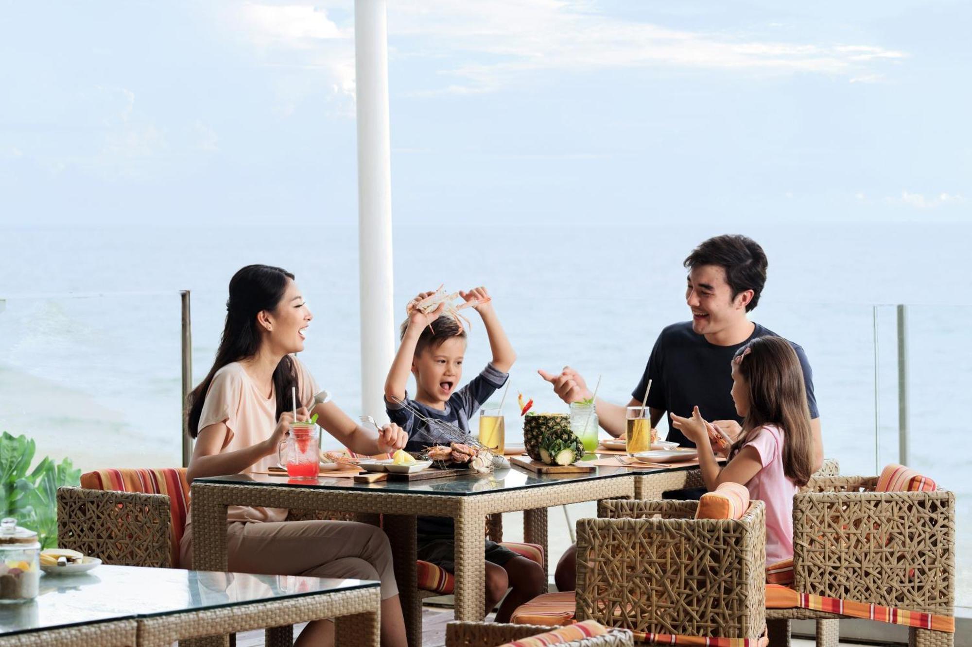 Sheraton Hua Hin & 七岩