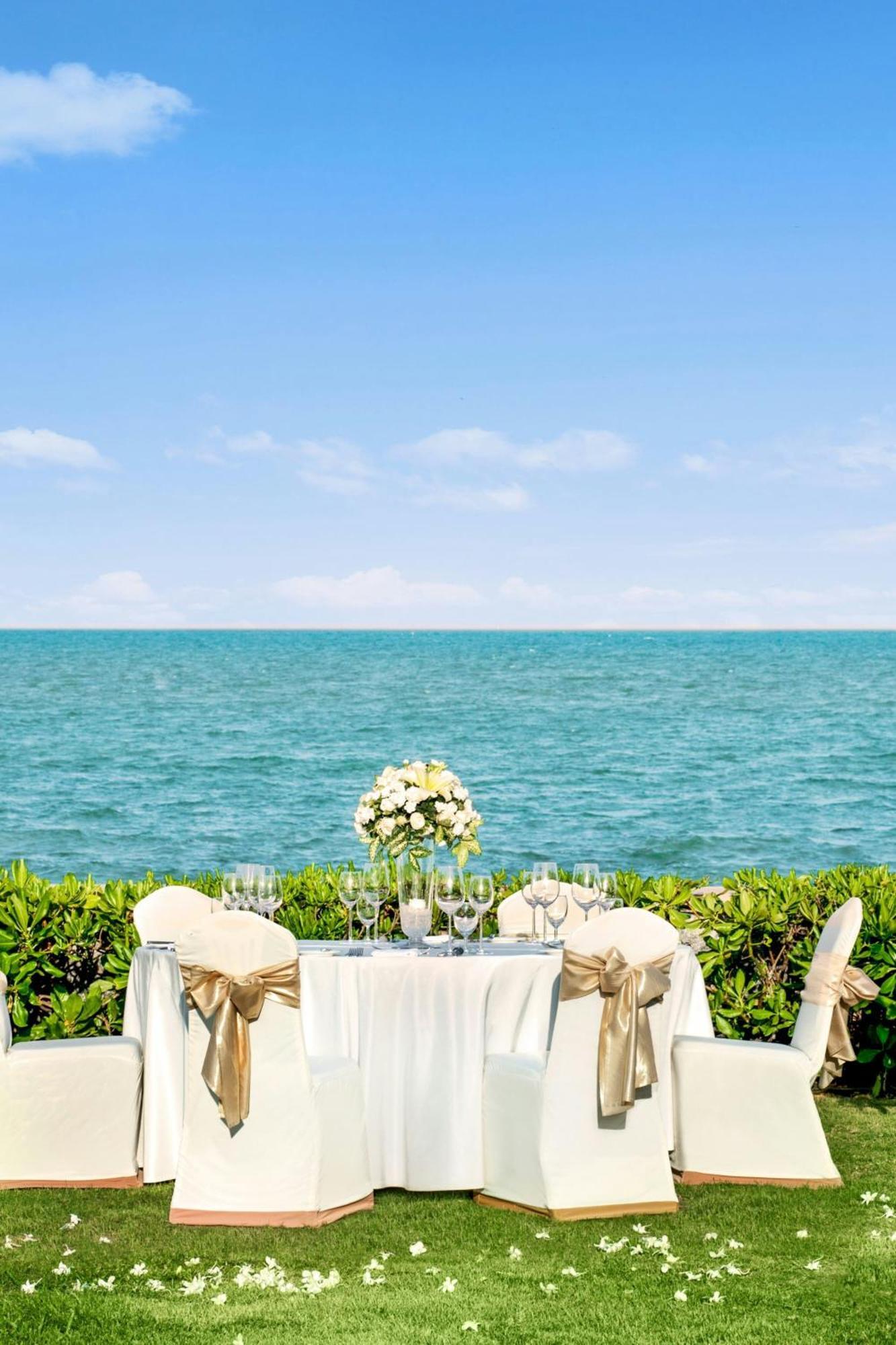Sheraton Hua Hin & 七岩