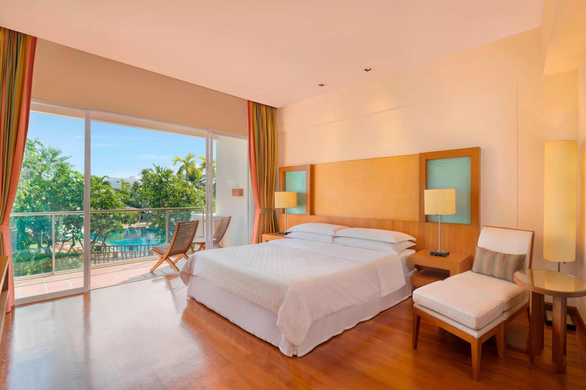 Sheraton Hua Hin & 5* 七岩